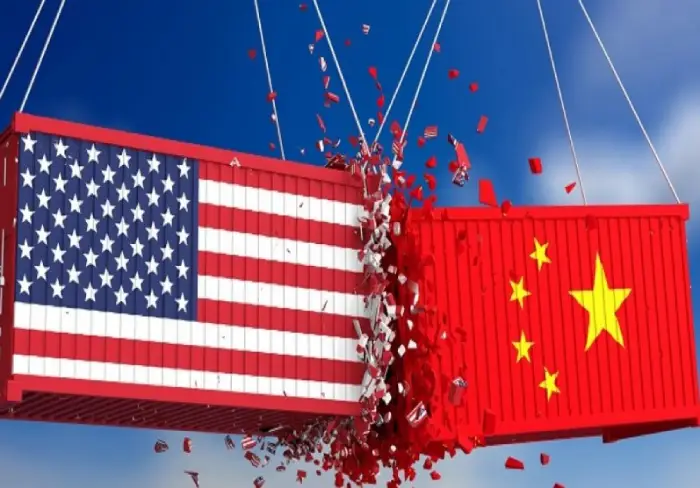 The trade war between the US and China could give the opportunity to Japan. 